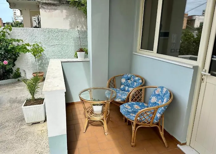 Hostel Queen-v Vlorë